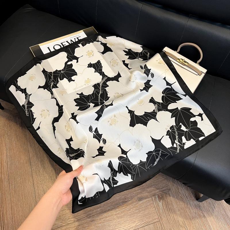 New silk scarf women's fashion versatile high-end small square scarf Korean version neck protection scarf spring and autumn retro scarf binding bag