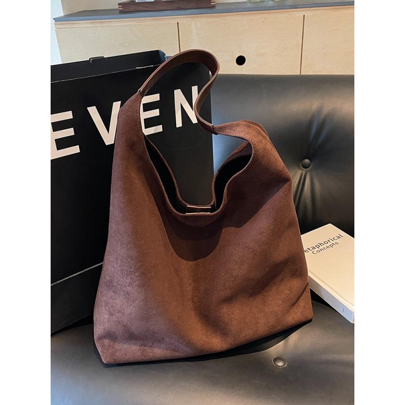 2026 New Large-capacity Bag Women's Autumn and Winter Forest Fashion One-shoulder Bucket Bag Texture Class Commuter Tote Bag