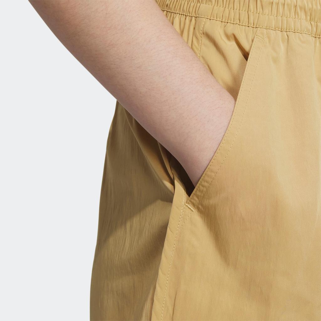 Adidas Originals Trefoil Od Shorts Solid Color Logo Embroidery Elastic Waist Loose Fit Regular Shorts Women Shorts Light-Gold White IK8603