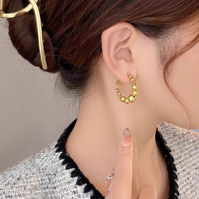 Gold Beaded Ear Buckle Exquisite Stud Earrings Women's Earrings Niche Simple and Versatile Autumn and Winter High-end Women's New Earrings
