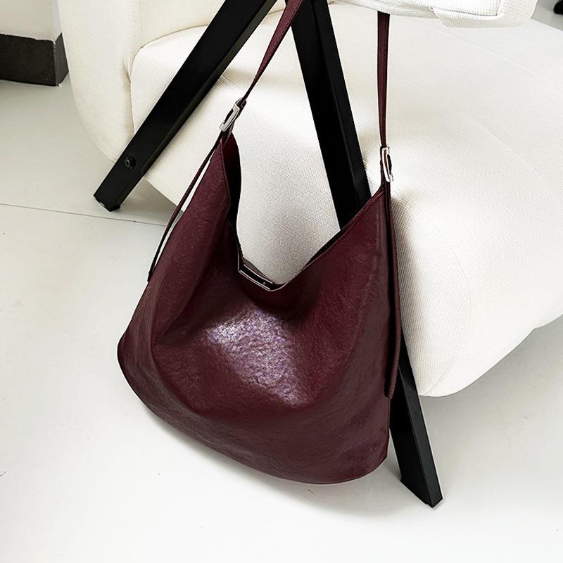 

Vegetable tanned cowhide messenger bag autumn new shoulder bag genuine leather women s retro simple commuter texture tote bag