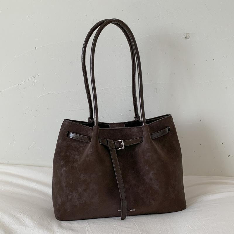 

Ретро сумка под мышкой для женщин Новая модная повседневная сумка-тоут для поездок на работу Большая вместительная сумка на плечо 35*24*11cm кофейный