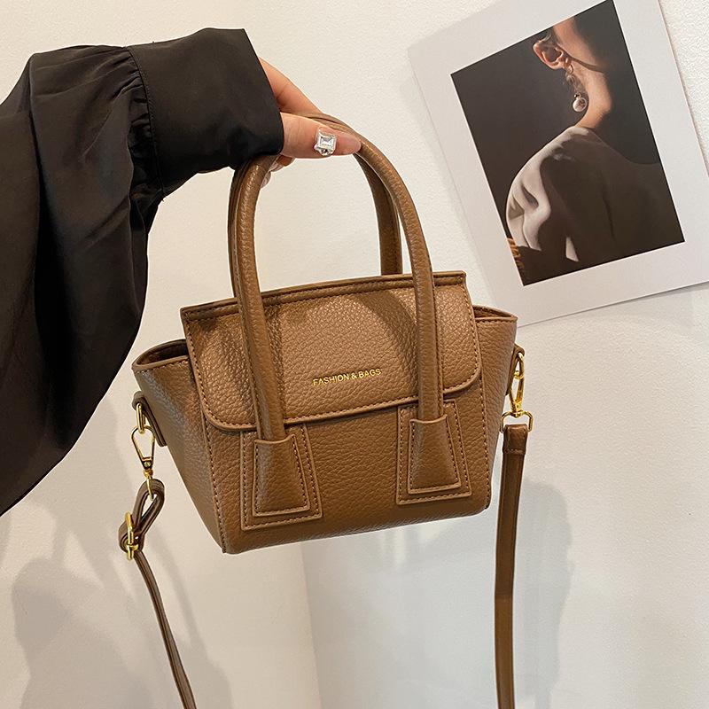 

Новая сумка высокого класса, сумка-крыло с личи-узором и надписью, портативная на плечо через плечо, модная женская сумка коричневый