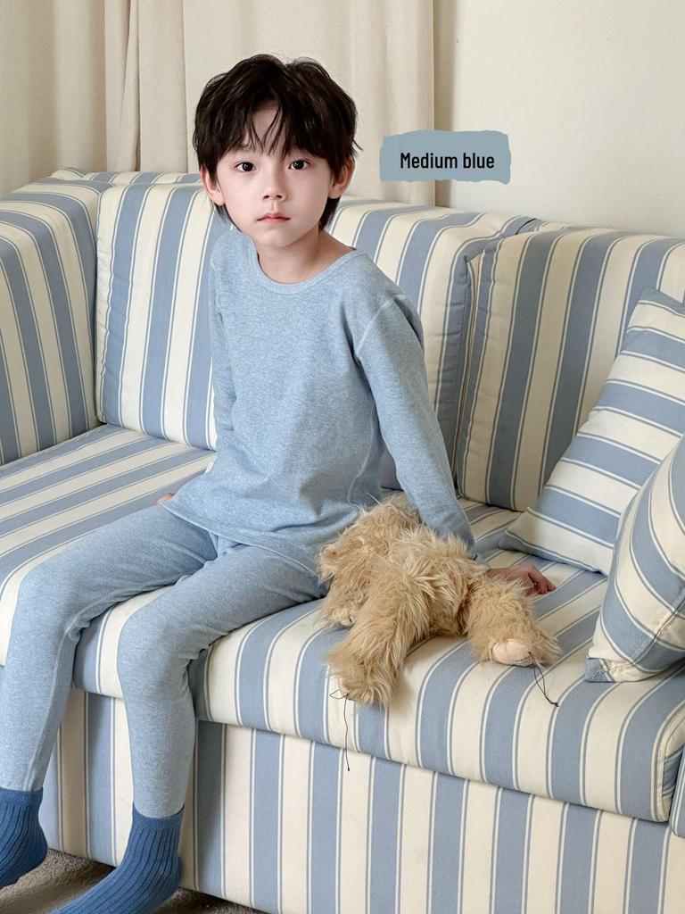 Self-Heating Kids' Warm Set: Thickened Autumn/Winter Top & Bottoms, Silk Homewear for Boys and Girls.