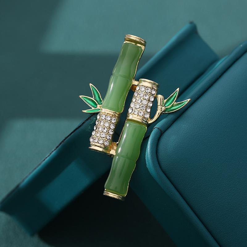 Brooch Women s High-end Niche Pin High-end Oil Drip Pin Suit Clothing Accessories Imitation Jade Bamboo Corsage