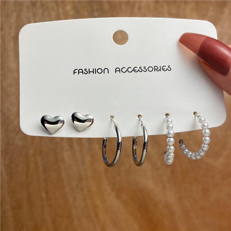 iF ME Fashion Cheap Jewelry Vintage Gold Stud Earrings for Women Bohemian Fashion Moon Star Butterfly Heart Stud Earrings Jewelry