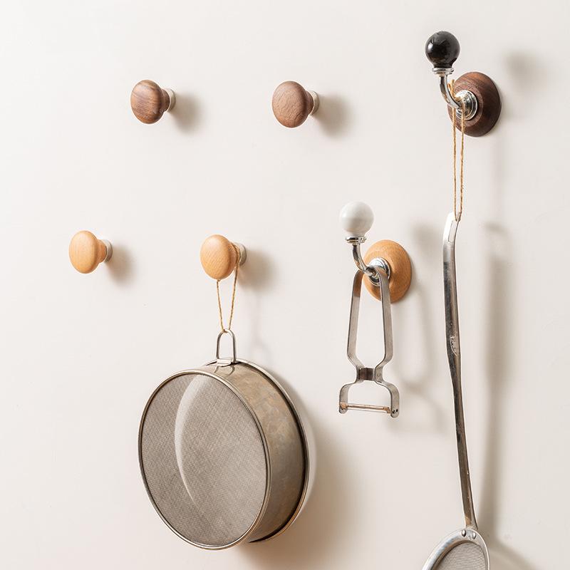 Non-drilling Magnetic Hook Anti-theft Door Magnet, Traceless Nail Magnet, Solid Wood Round Fridge Magnet