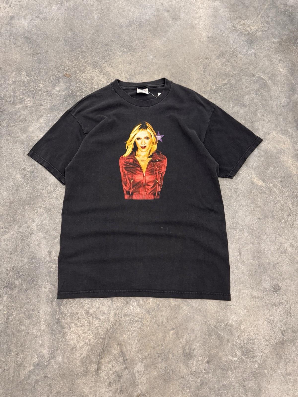 Vintage 2001 Madonna Drowned World Tour Black Tour Tee Shirt Size Large Unisex T-Shirt S