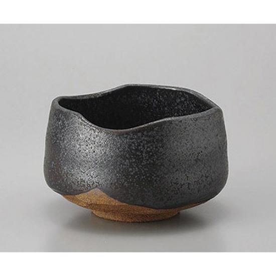 

Black Crystal Tenmoku Matcha Bowl [12 x 7.2cm] Earthenware [Japanese Restaurant, Inn, Japanese Tableware, Commercial Use]