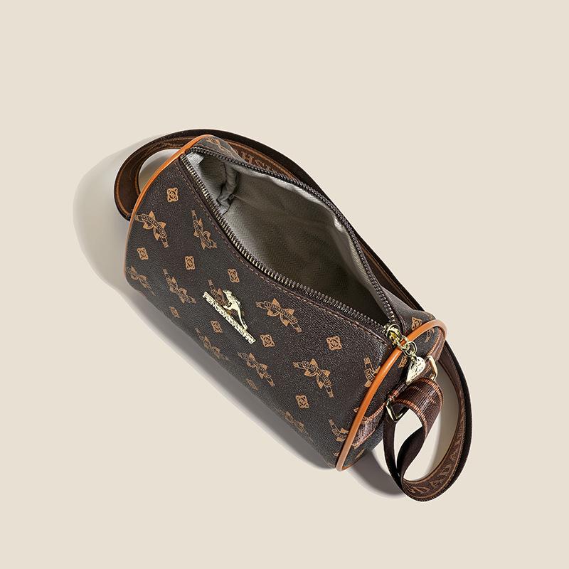 2024 Autumn Retro European & American Women's Classic Shoulder & Crossbody Pillow Bag