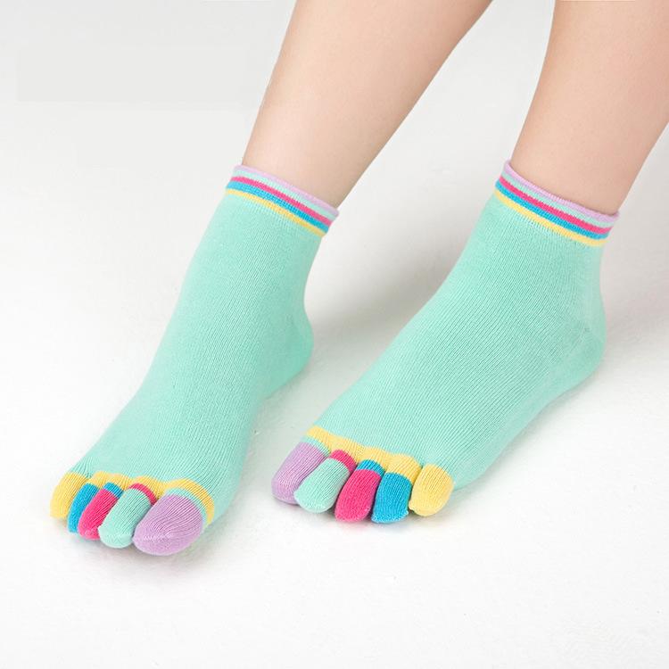 Women Colorful Cotton Five Toe Separator Socks Breathable Heel Grip Sweat Absorbent Wholesale Pack Everyday Comfort Essential