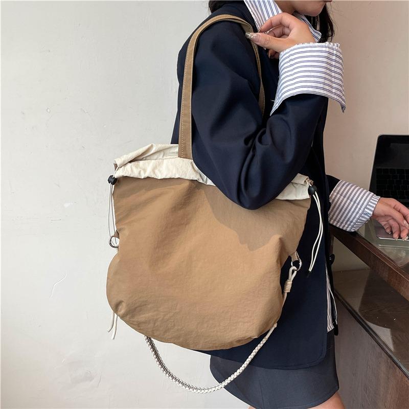 Contrasting Color Casual Handbag Large Capacity Folding Bucket Bag Small Fresh Drawstring Bundle Single Shoulder Women's Bag