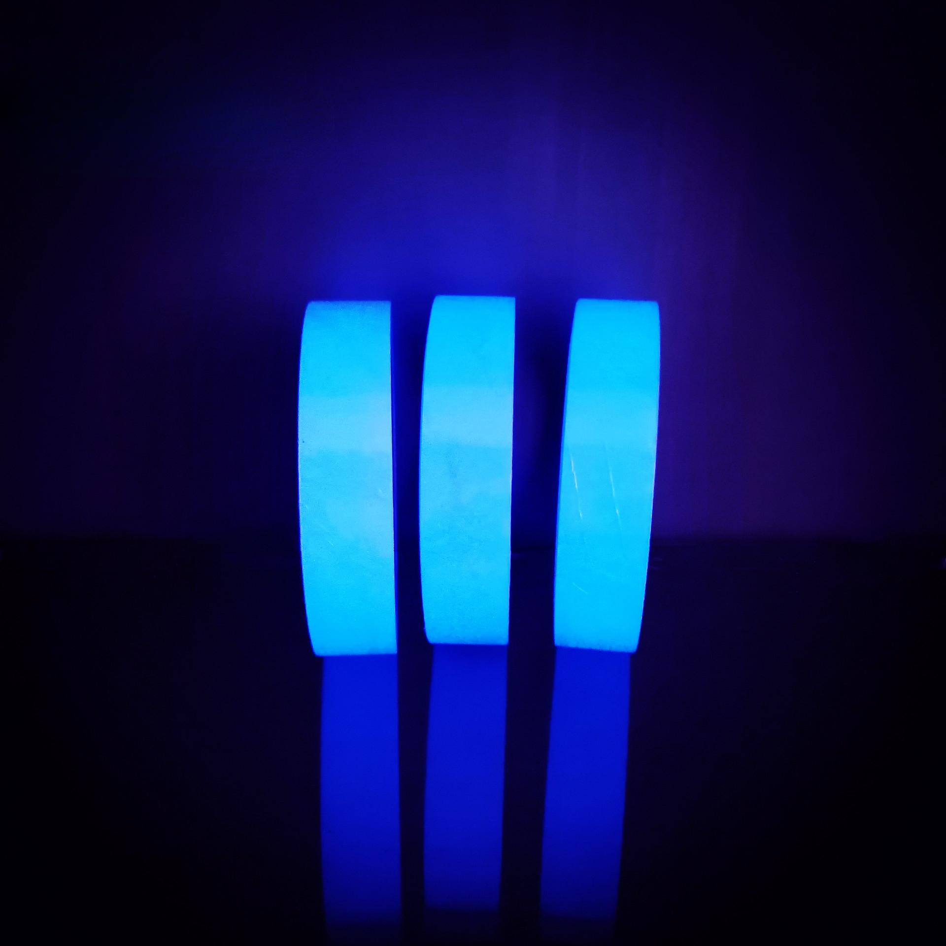 

3M Синяя светящаяся в темноте лента Предупреждающие полосы Флуоресцентные лампы Хранение Клейкие наклейки для лестниц Стены Шаг Безопасный выход Знак 1CM*3M