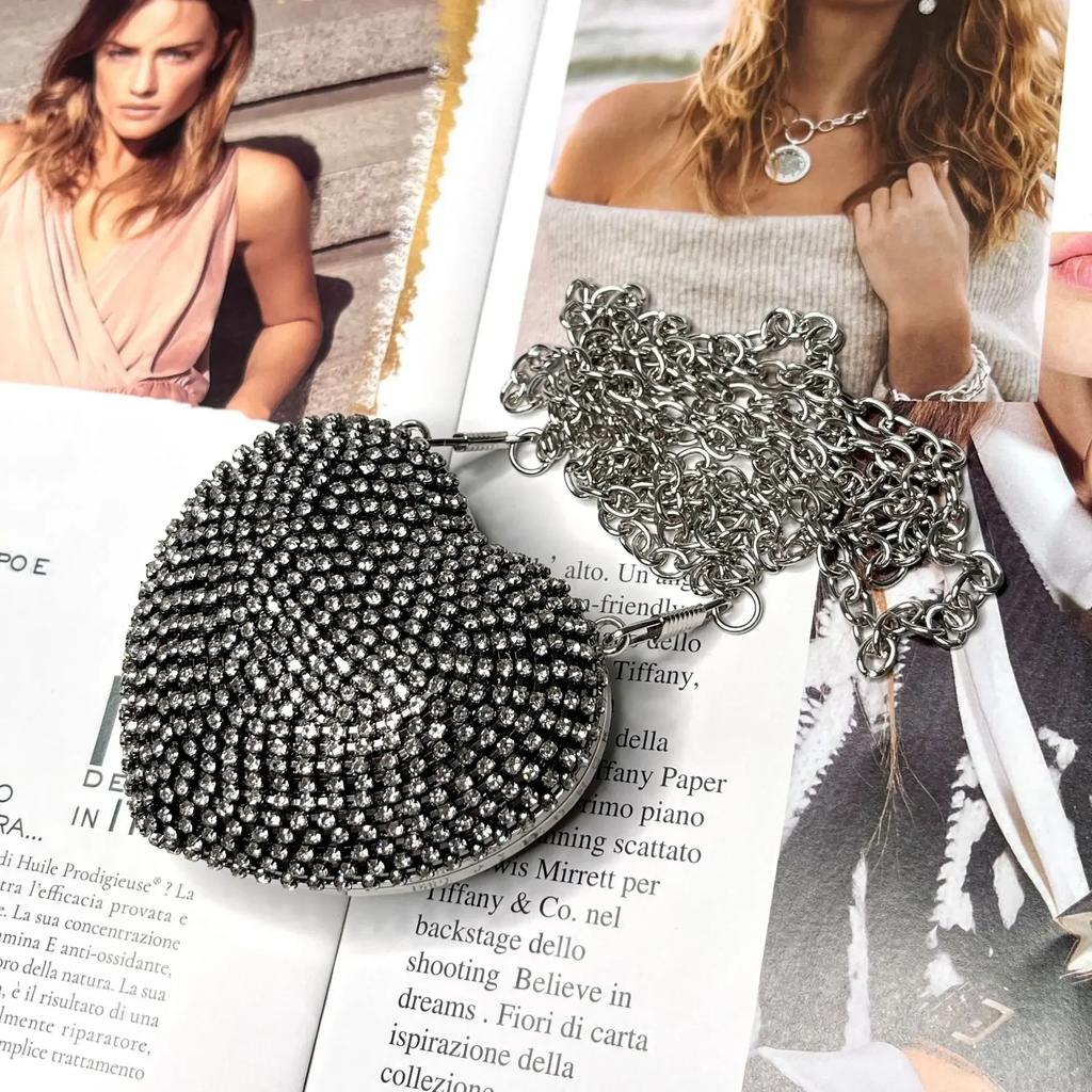 Luxury Small Bling Heart Shape Diamond Evening Clutch Rhinestones Purse Ladies Fashion Bag Designer for Women Chain Shoulder Bag