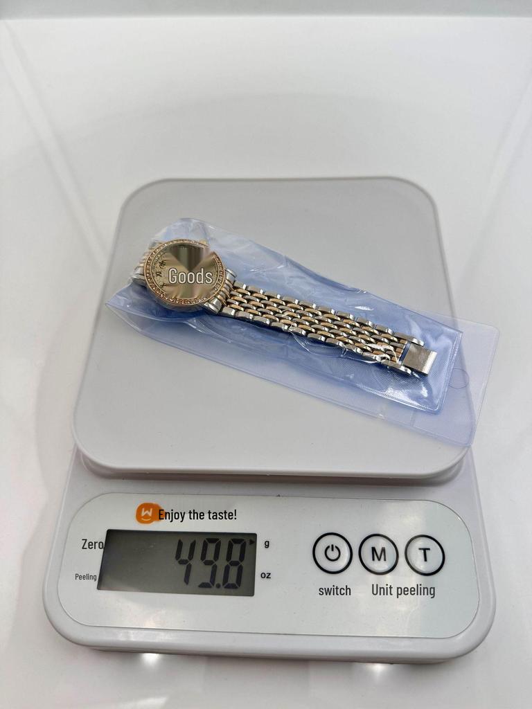 GREALY Elegant Ladies' Diamond-Set Quartz Bracelet Watch