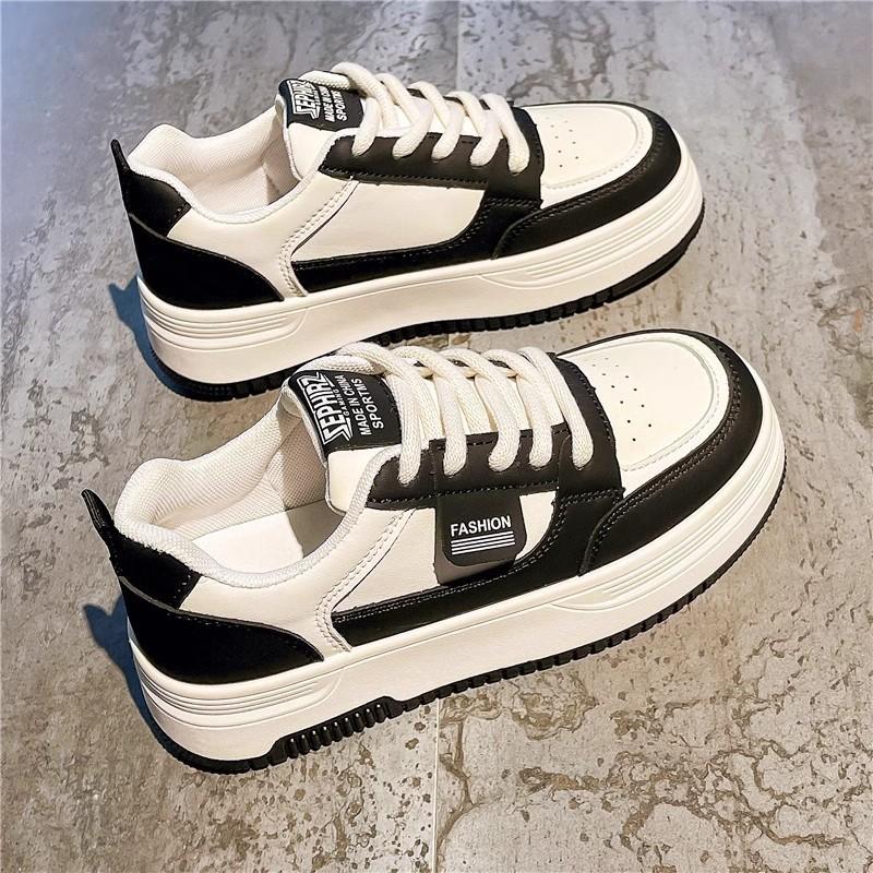Platform white shoes women's versatile spring and autumn muffin 2025 summer breathable mesh new popular casual sports board shoes