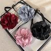 Fashionable Flower Choker Necklace Comfortable and Lightweight Pendant Neckchain