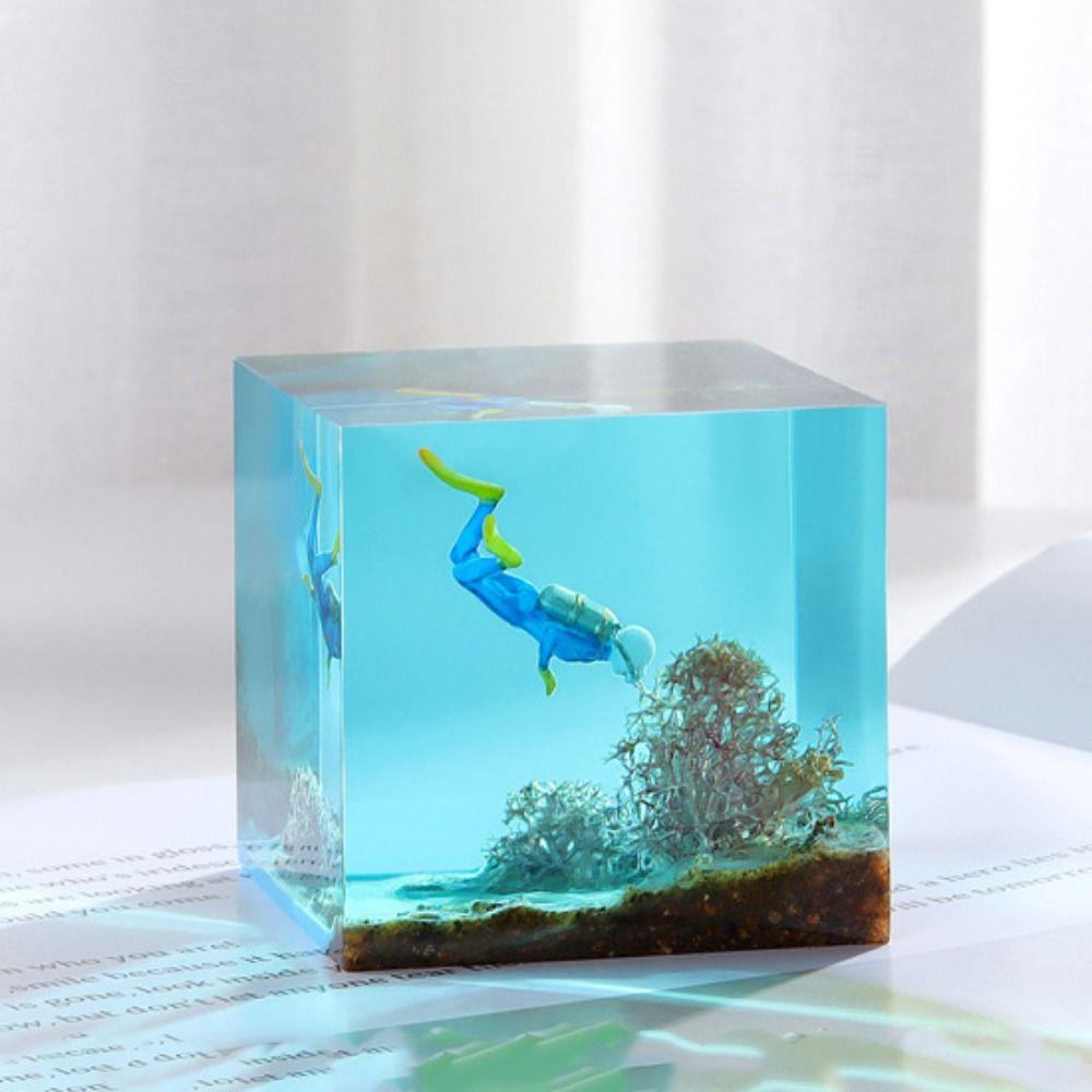 Unpainted Micro Landscape Diver Model Decorative Diver Figurine Toys Desk Decoration