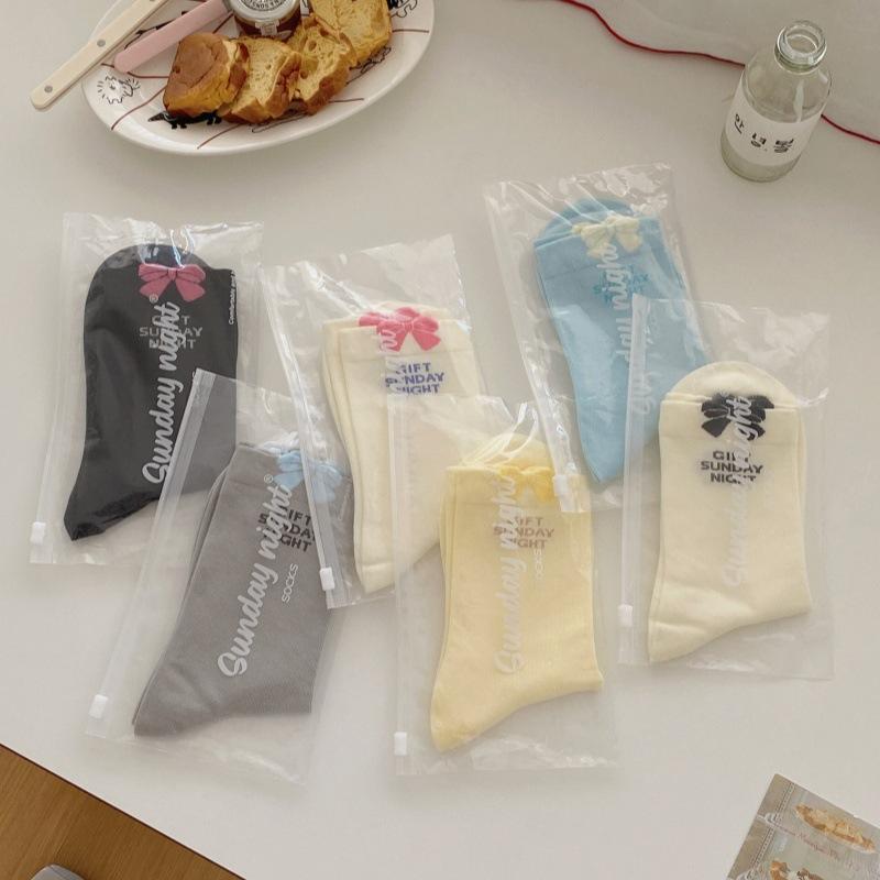 Ladies' Spring and Autumn Letter Bow Middle Tube Pile Socks