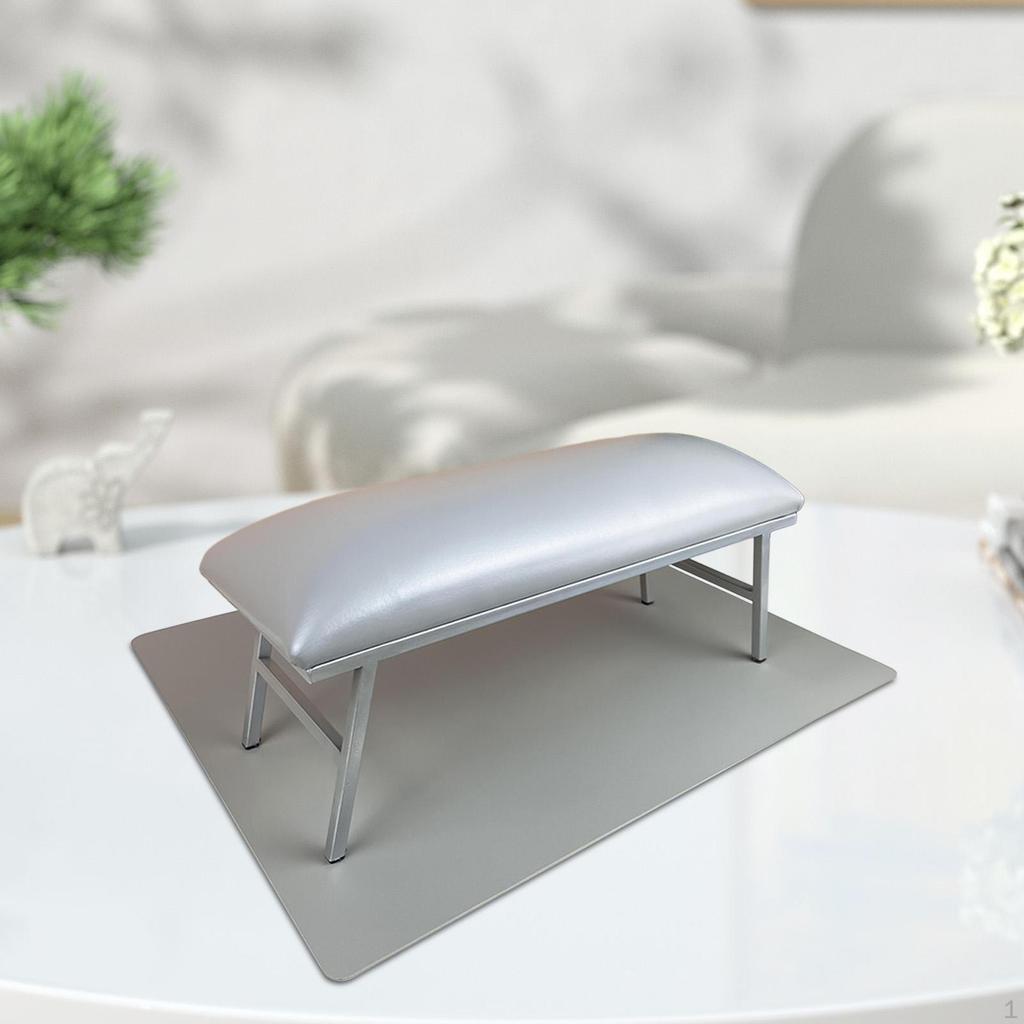 Ergonomická podpěra na nehty pro manikúrní stoly