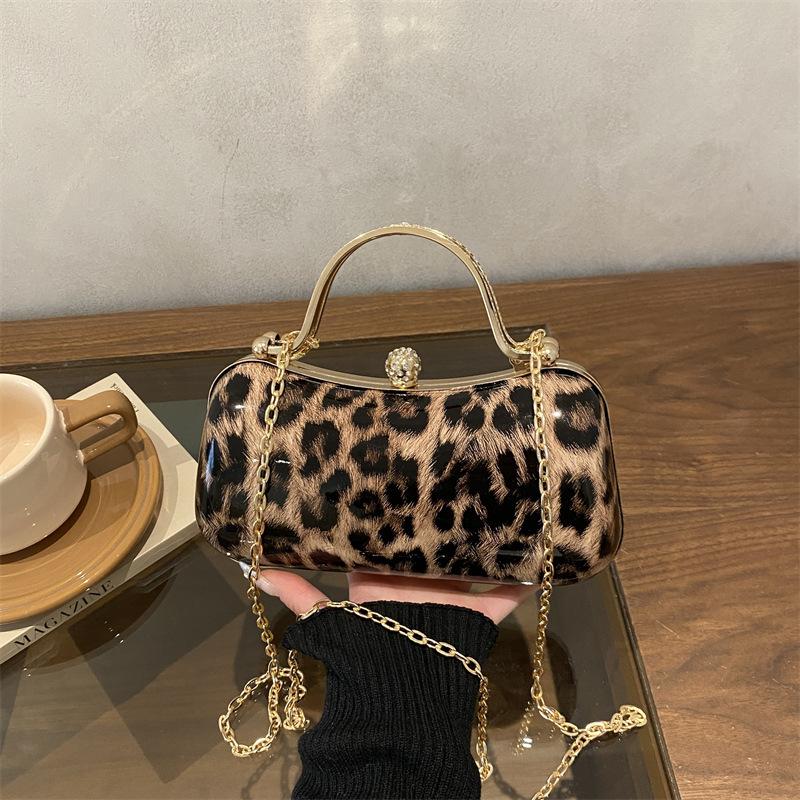 Fashi Leopard Design Clip Shoulder Bags for Women Vintage Ladies Crossbody Bag Evening Clutch Versatile Female Handbag Purse