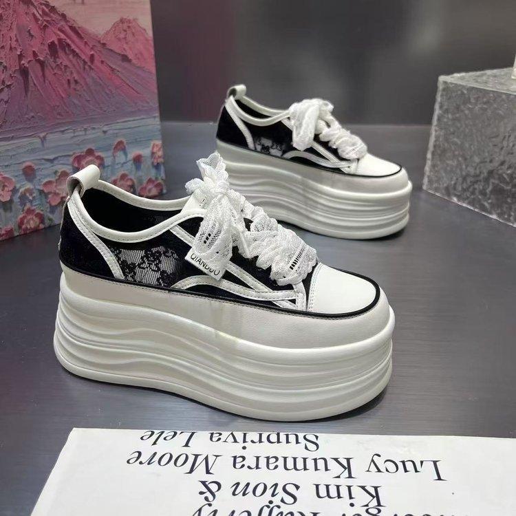 

Новые повседневные спортивные кеды на толстой подошве для увеличения роста, весенне-летние, типа маффин size 35 чёрный