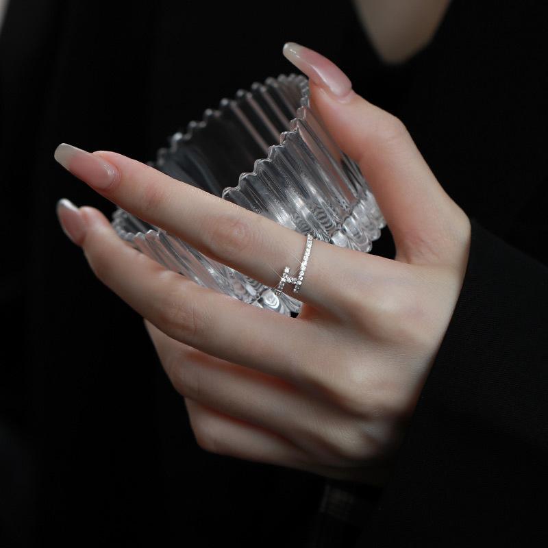 Simple and Fashionable H-letter Ring for Women, Personalized and Fashionable Open Mouth Rings