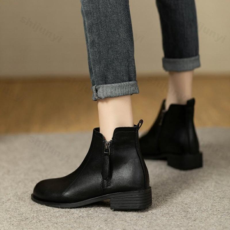 Fashion Women Chelsea Short Boots British Style 2025 Autumn New Pointed Toe Comfortable Outdoor Zipper Female Low Heel Ankle Boots