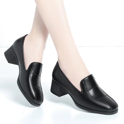 2026 Spring Autumn Black Women's Shoes New Fashi Comfortable Low Heel British Shallow Mouth Single Shoes Round Head Soft