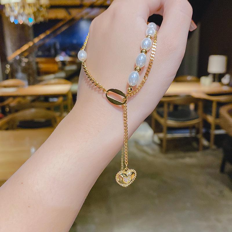 Korean Heart Pearl Titanium Necklace - Cute, Fashionable Clavicle Chain for Women.