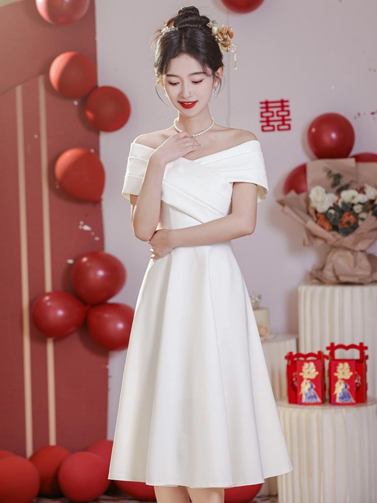 One-word Shoulder Dress, Small Evening Dress, First Love, Small White Dress, French Socialite Registration, Small People Can Usually Wear