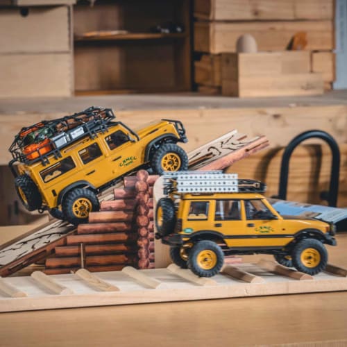 FMS 1/24 RC Crawler RTR FCX24M Land Rover Family Camel Trophy Edition Licensed RC Model 4WD RC Rock Truck 2.4GHz Hobby-Grade RC Car Model Mini Off-Roa