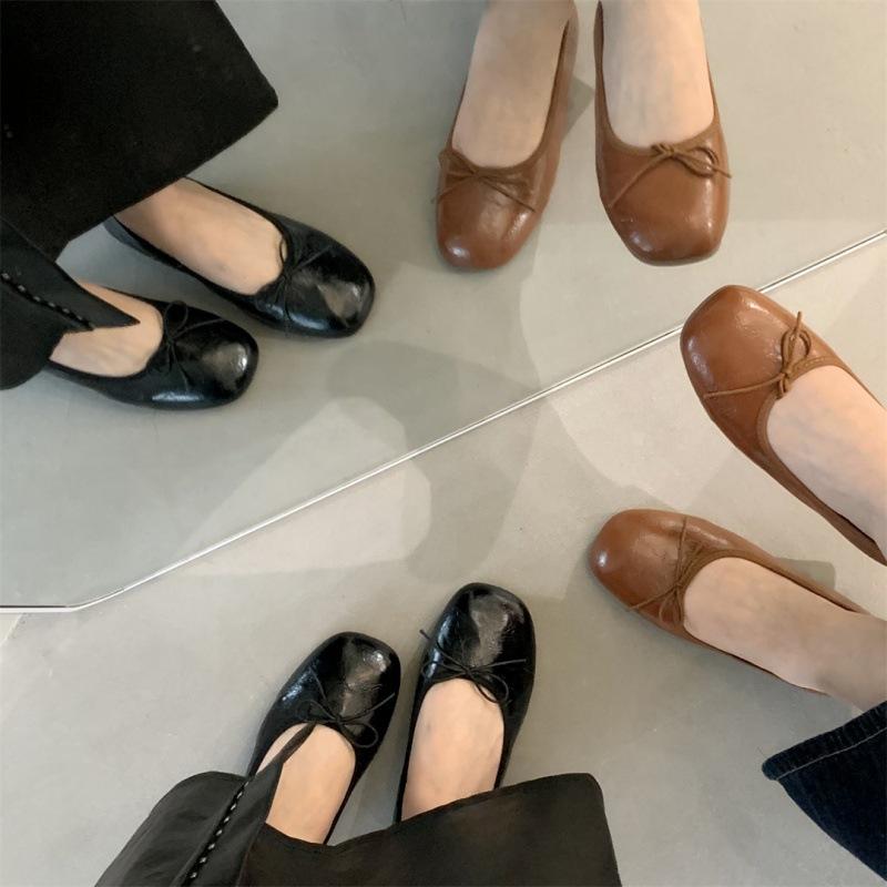 Korean version of flat shoes soft leather ballet shoes soft sole versatile shallow mouth flat heel grandma shoes one pedal small leather shoes bow
