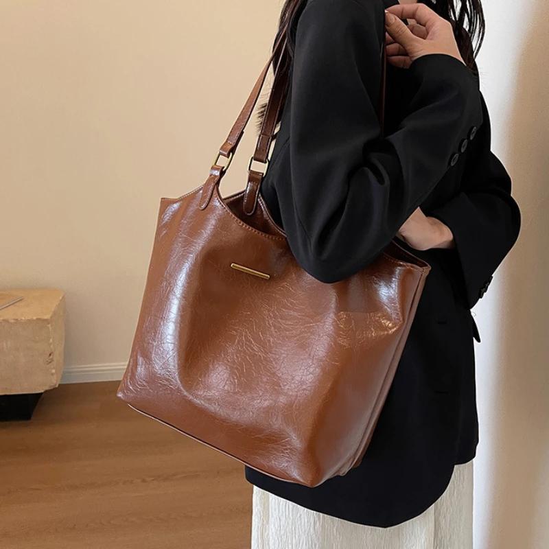 Big Shoulder Bags for Women Large Capacity Tote Bag Winter Vintage Solid Color Zipper Leather Travel Retro Handbag Purse