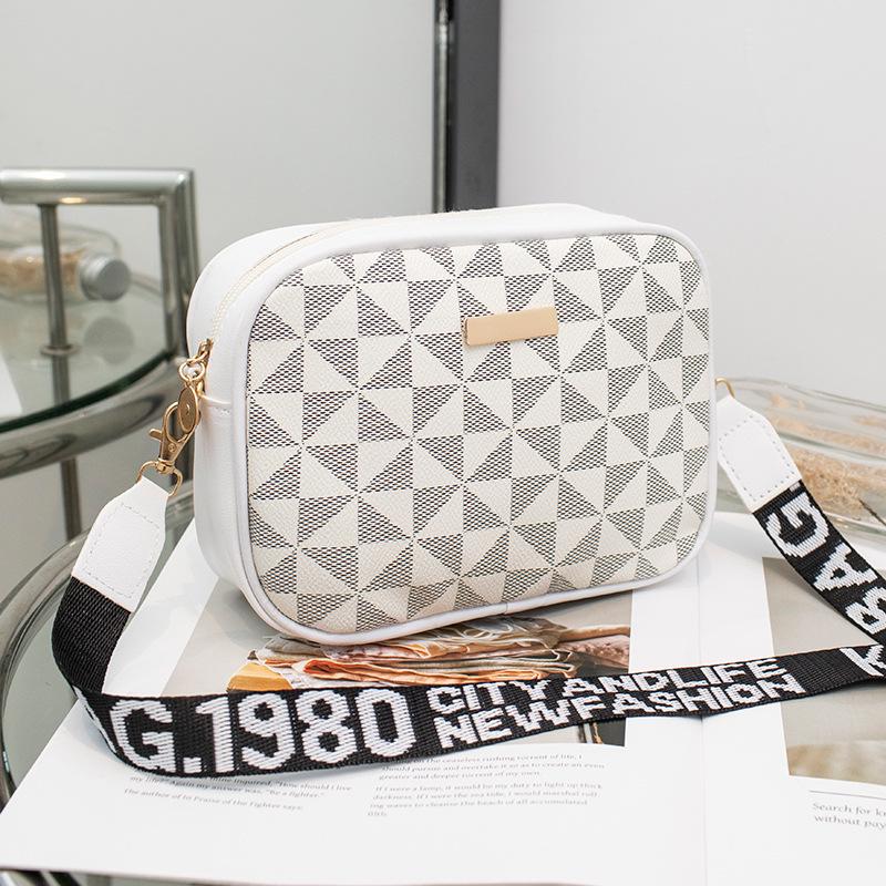 New Fashionable Contrasting Color Shoulder Messenger Women's Bag Printed Webbing Camera Bag Long Standard Shoulder Bag One Piece