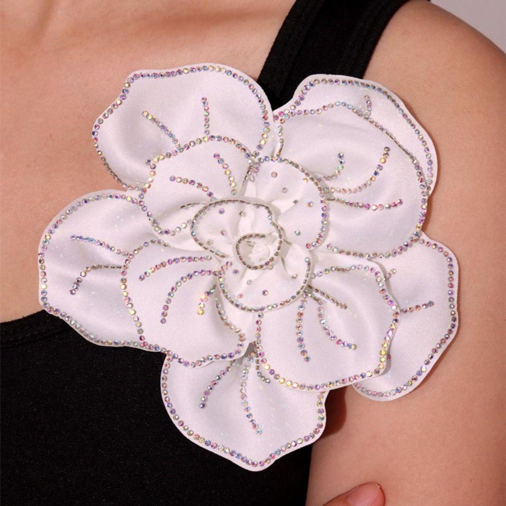 Badge Suit Collar Pin Korean Style Rhinestones Brooch Fashion Large Flower Camellia Brooch  Women