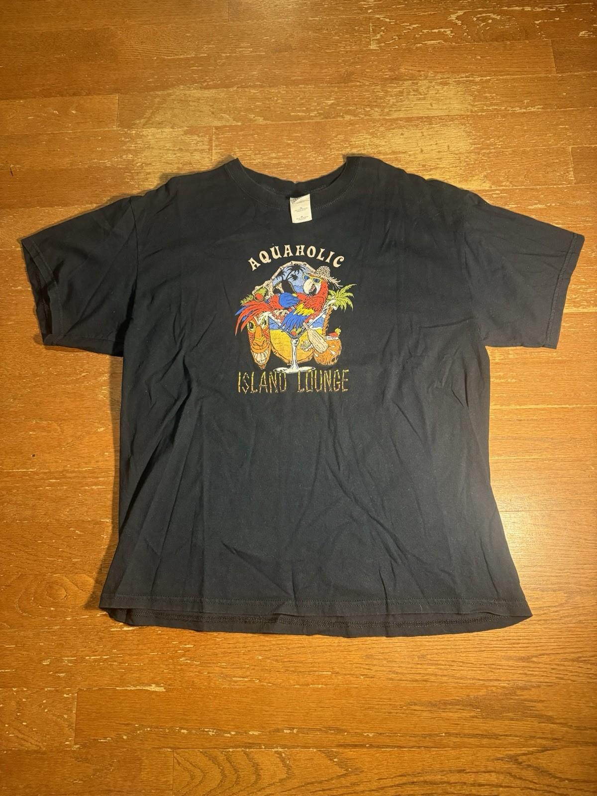Y2K Aquaholic Island Lounge Graphic Tee M