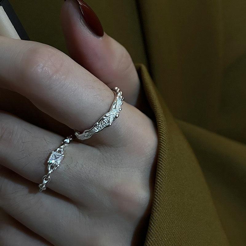 2 Stück schlichter, dünner, quadratischer Kristall-Zirkon-Ring für Frauen, Hochzeit, Schmuck, Geschenke, glänzender Zirkonia, geometrische Kette, verstellbarer Ring