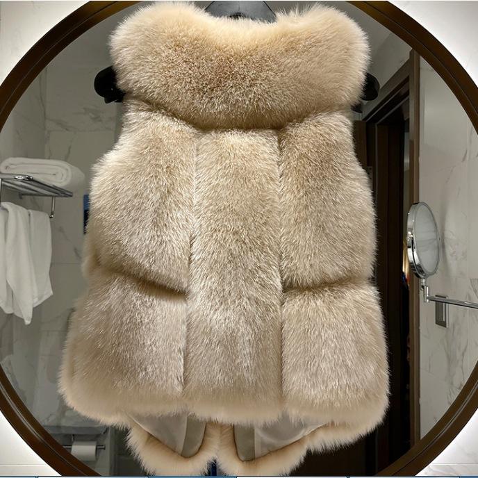 European and American winter new light fur vest women's short fur integrated imitation fox fur vest