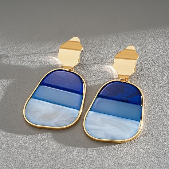 Two-tone acrylic square geometric silver needle earrings, unique dopamine studs, high-end earrings for women