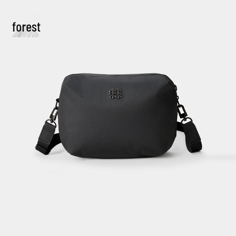

KOLON SPORT Unisex Water-Resistant Outdoor Crossbody Bag XXX