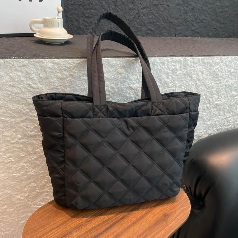

Women Cott Padded Tote Bag Korean Style Large Capacity Shoulder Bag for Travel CommuteComfortable for Daily Use Laptop Bag чёрный