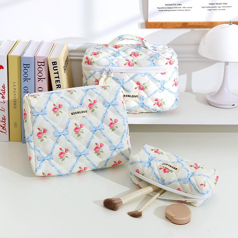 Runhui Cherry Secret Quilted Makeup Bag – Large Capacity, High-End Feel, Fruit Pattern