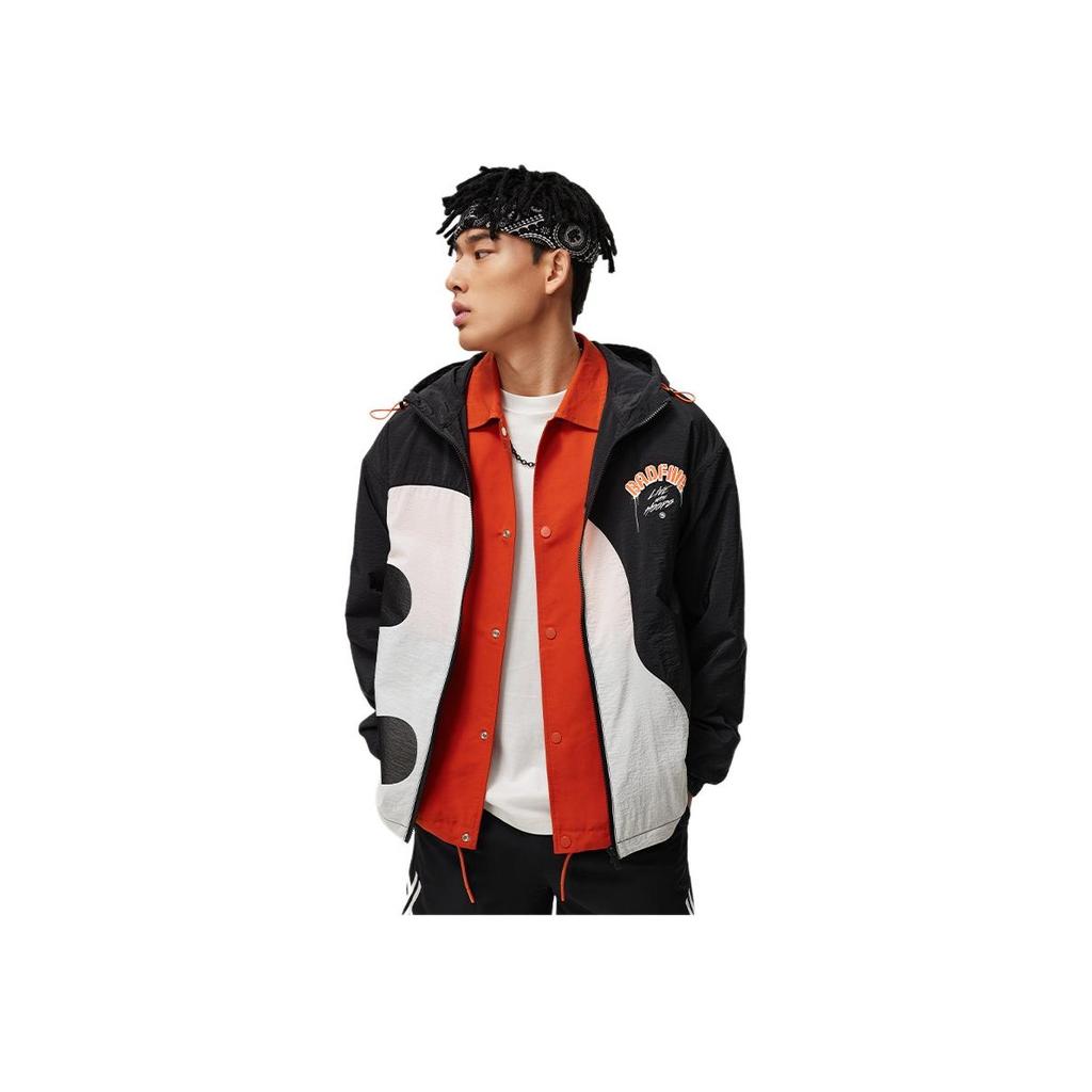 Li Ning Badfive Letter B Color Block Splicing UV Resistant Hooded Loose Sports Windbreaker Men Outerwear Off-White AFDU417-1