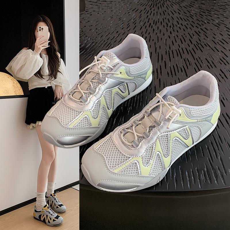 Platform-soled German training shoes women's 2025 summer new inner height increase versatile mesh breathable Forrest Gump shoes casual sports board
