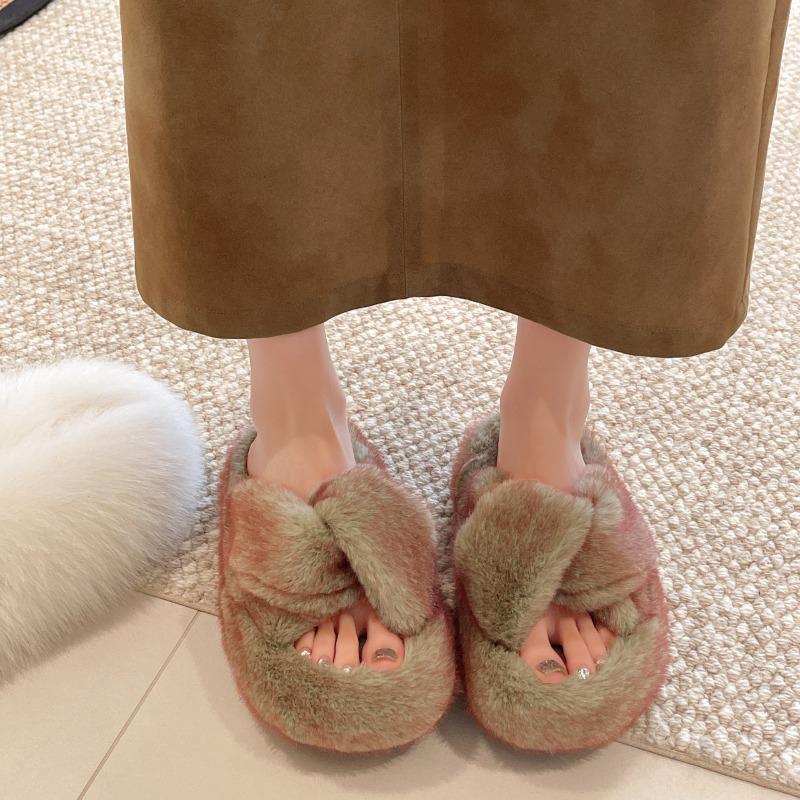 

Thick-soled fluffy slippers for women to wear new autumn fashion plush shoes lazy wind cotton mop 41 зелёный
