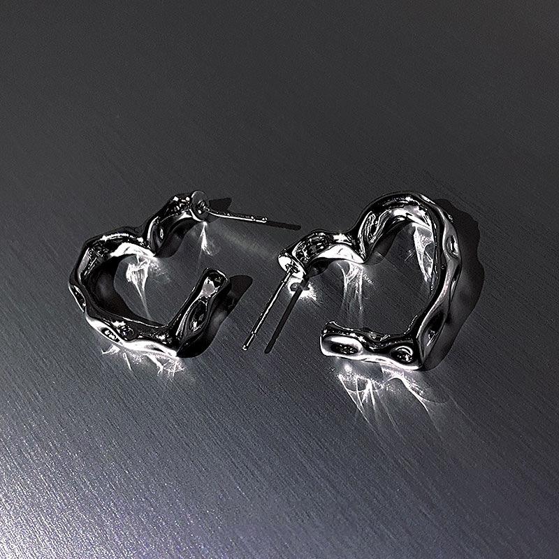 Metal French Irregular Love Earrings Women S Niche Design Earrings Year Fashion Stud Earrings