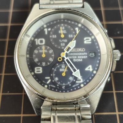 SEIKO Chronograph Quartz Watch Code [Working Condition] V657-9039 Men's (Management K26)