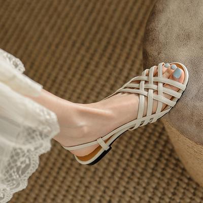 Fashion French Fashion Women's Sandals 2025 Summer New Retro Soft-soled Woven Roman Openwork Flat Shoes