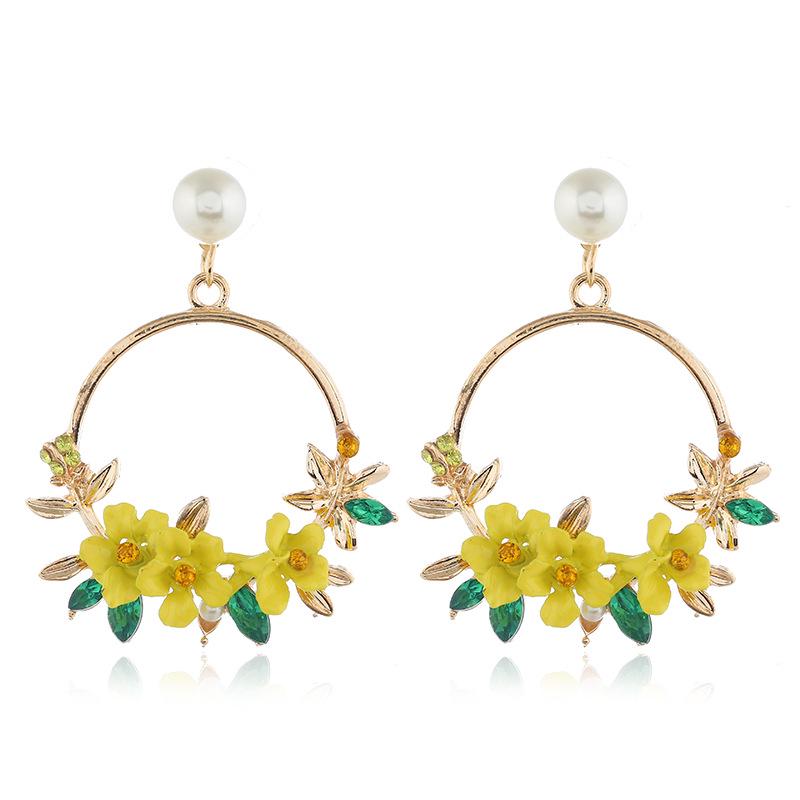 Korean Style Floral Rhinestone & Pearl Stud Earrings - Two-Color Sweet Design